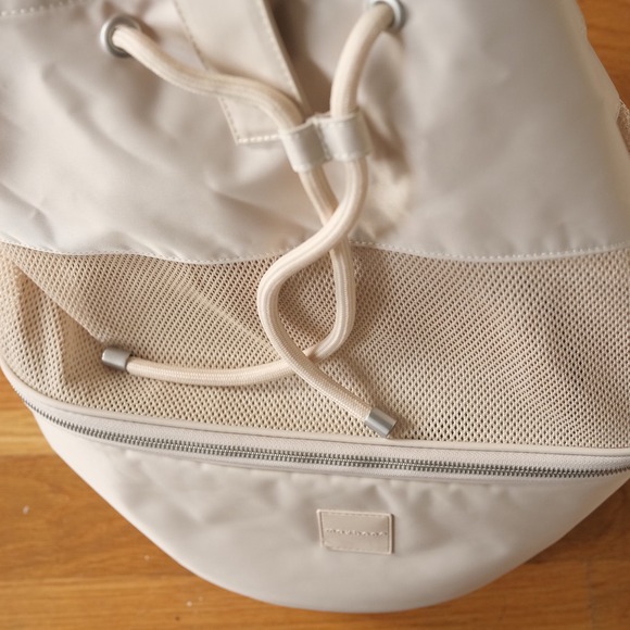 maxbone Extra Mile Rucksack Cream Nylon 2-in-1 Small Dog Carrier Backpack - Picture 5 of 8